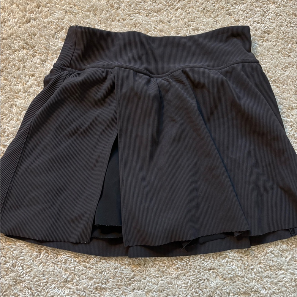 SPANX Black Pleated Skort